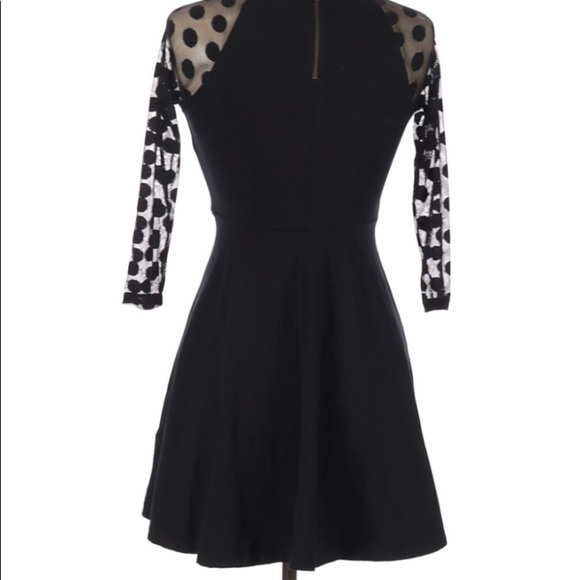 EXPRESS MINI COCKTAIL CREW NECKLINE SHEER SLEEVES - Picture 4 of 4